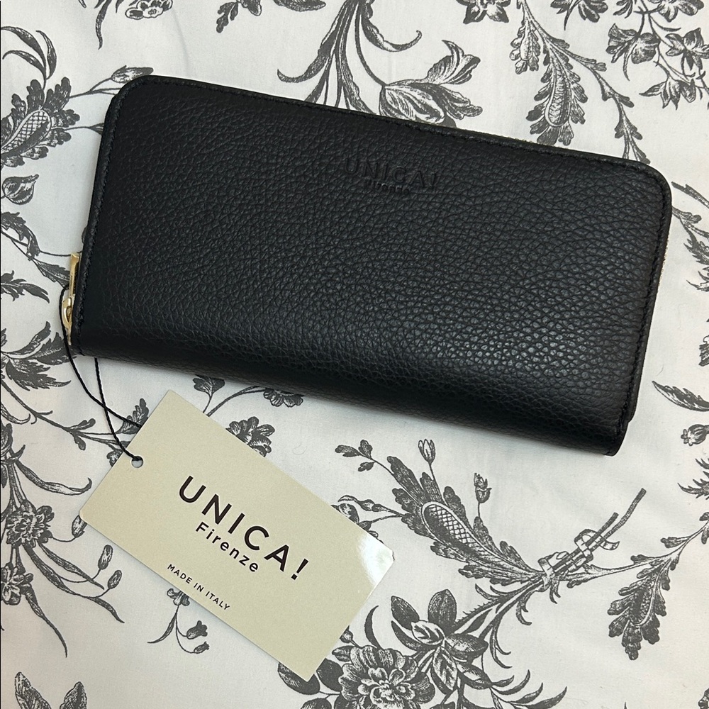 UNICA Made In Italy Leather Pebbled Wallet